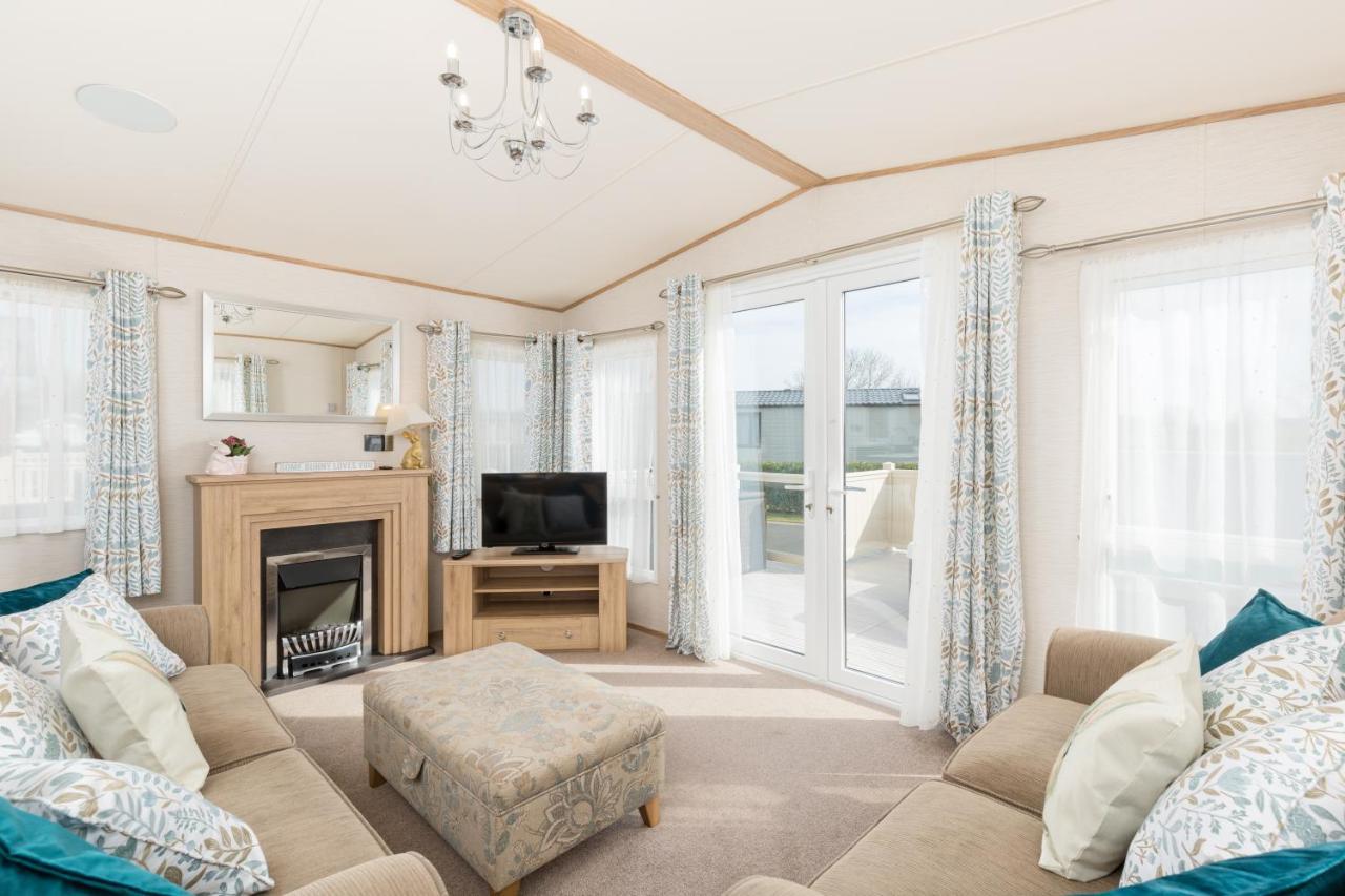 Cottontail - Hot Tub - Pet Friendly Holiday home South Cerney