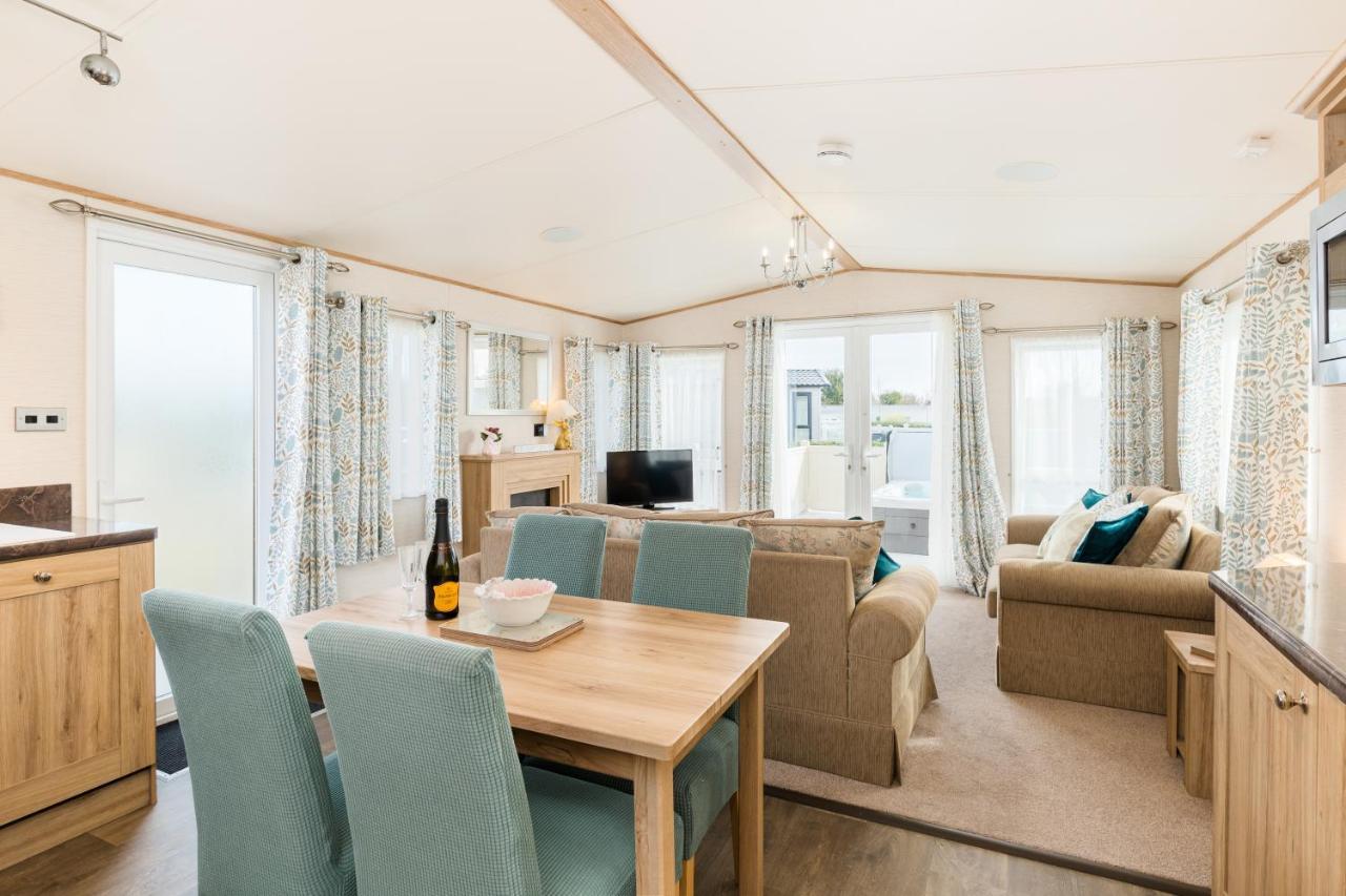 Cottontail - Hot Tub - Pet Friendly Holiday home